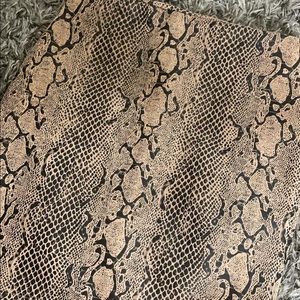 Skirt leather